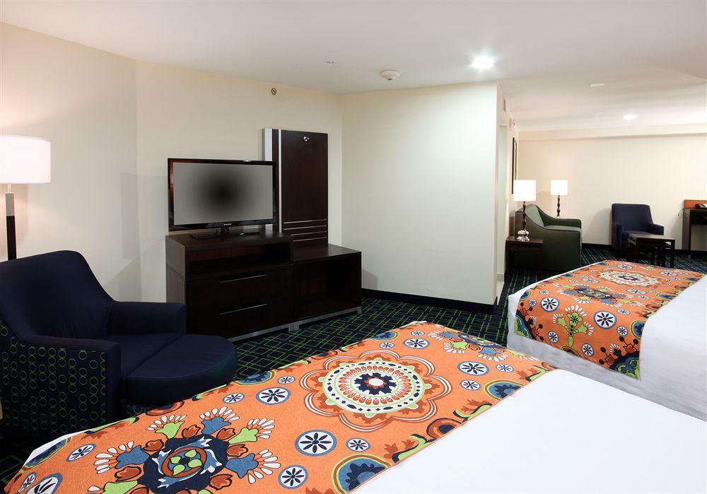 Fairfield Inn & Suites San Diego Old Town Zewnętrze zdjęcie