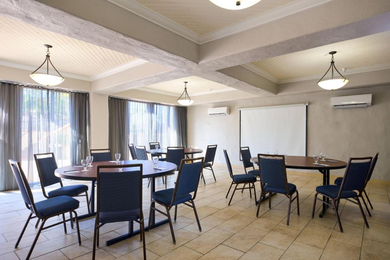 Fairfield Inn & Suites San Diego Old Town Zewnętrze zdjęcie