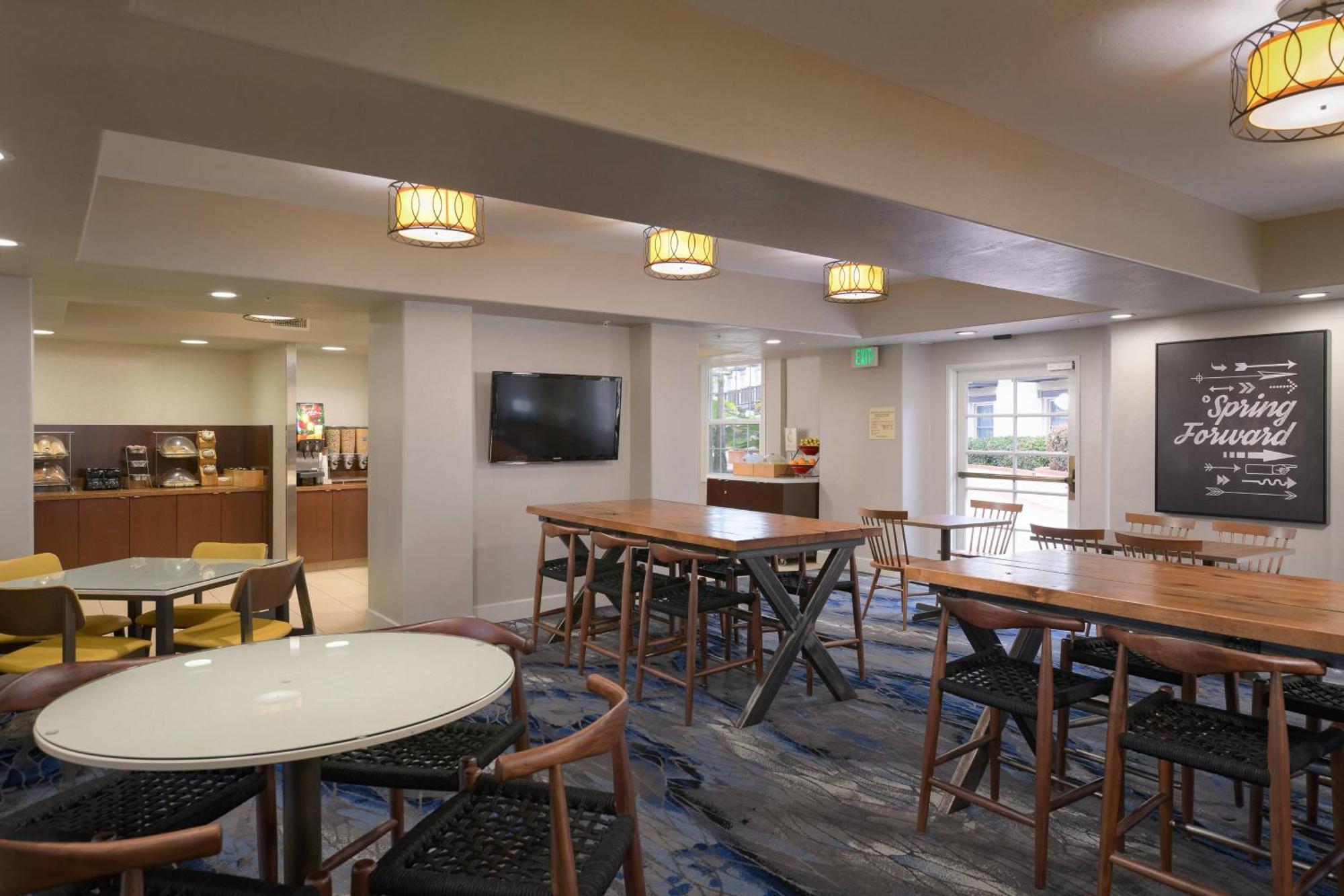 Fairfield Inn & Suites San Diego Old Town Zewnętrze zdjęcie