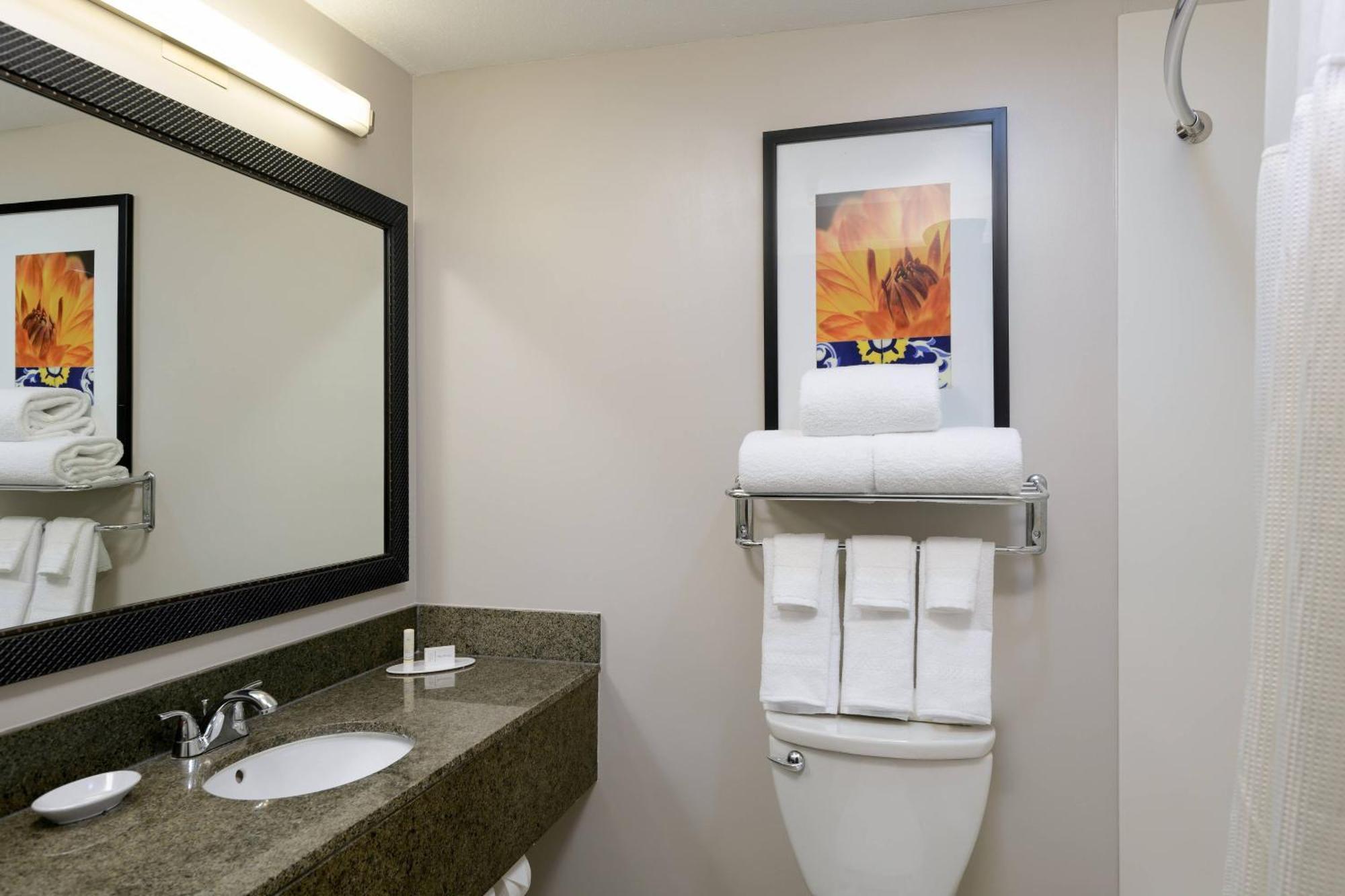Fairfield Inn & Suites San Diego Old Town Zewnętrze zdjęcie
